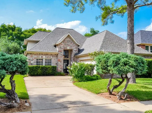 2922 Cotton Stock Dr, Sugar Land, TX 77479