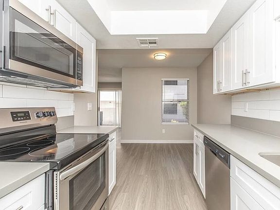 5th image of 4747 Pennwood Ave #D4fa09cc3