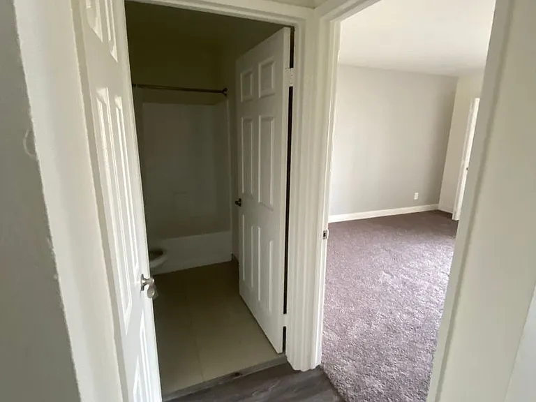 1250 N. June St. Los Angeles CA 90038 — Photo 7