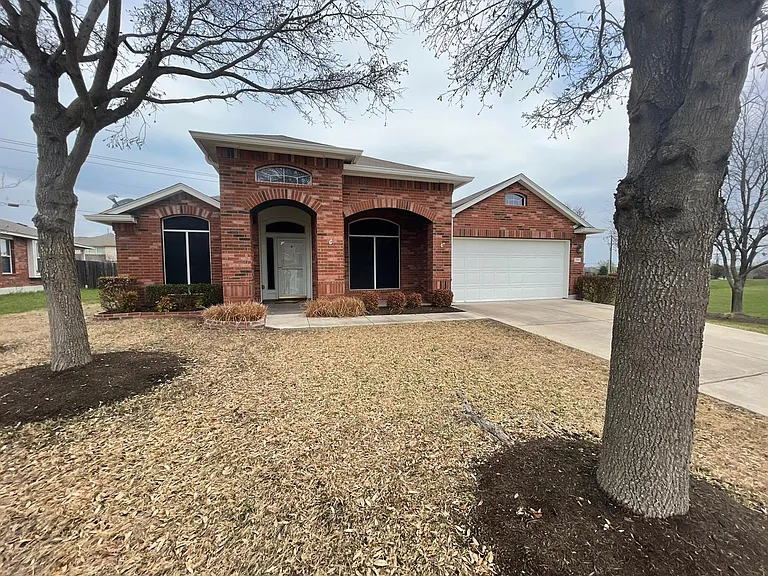 2516 Pearson Way — Photo 2