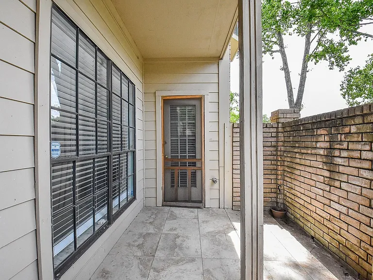 800 Country Place Dr #101 — Photo 28