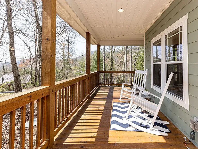 149 Kirkwood Dr — Photo 4
