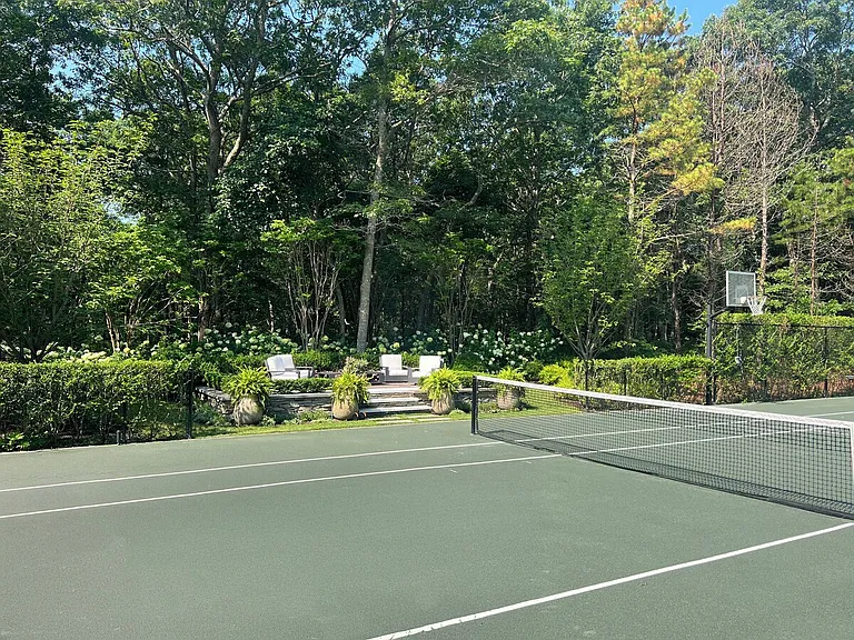 371 Sag Harbor Tpke — Photo 50