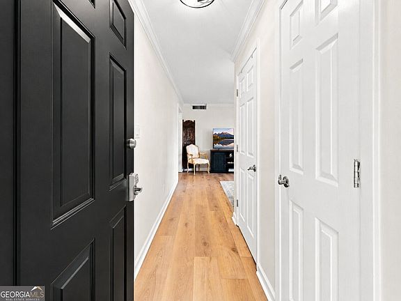 2nd image of 1003 Canyon Point Cir