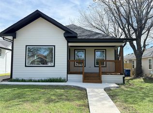 920 S Montreal Ave, Dallas, TX 75208