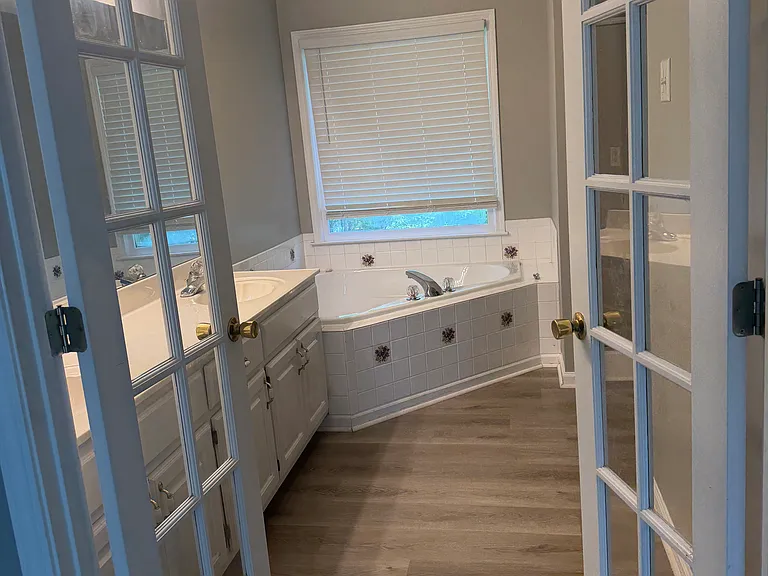 425 Tara Oaks Ct — Photo 6