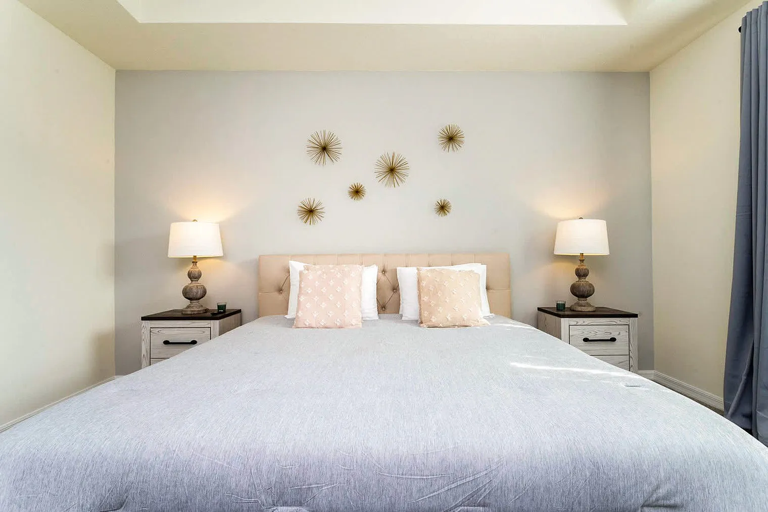 9 bed, 6.0 bath, 4370 sqft, $6,027 — Photo 4