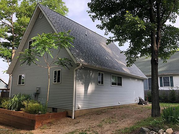 3rd image of 15204 Silver Beach Dr