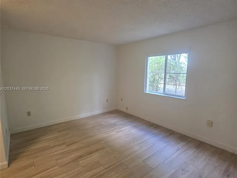 15711 SW 137th Ave #101 — Photo 21