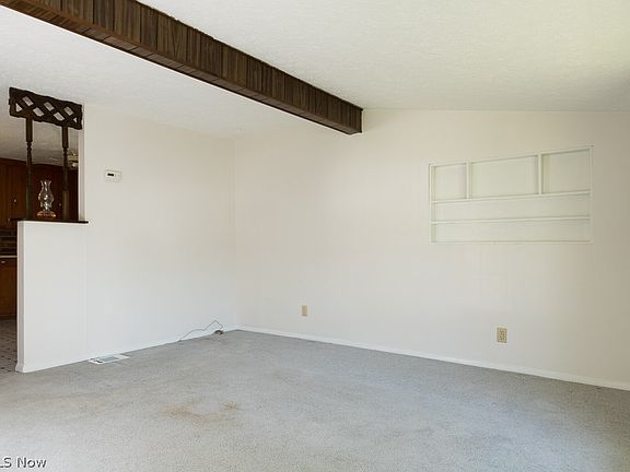 4th image of 31608 Orchard Dr