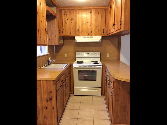4th image of 2527 Elwood Ave