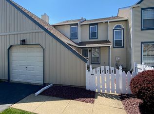 1708 McNelis Dr, Southampton, PA