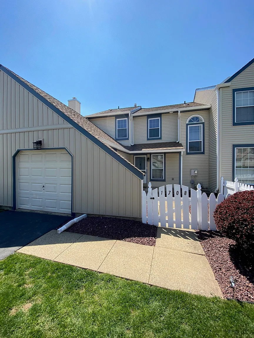 1708 McNelis Dr photo 1