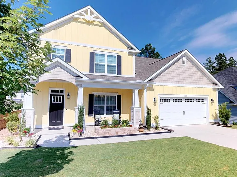 1226 Cypress Trl — Photo 1
