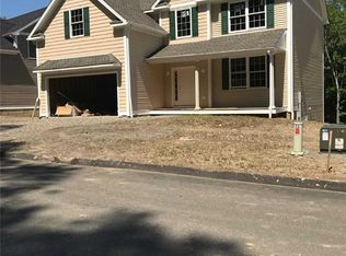 88 Perry Hill Ests #11, Shelton, CT 06484