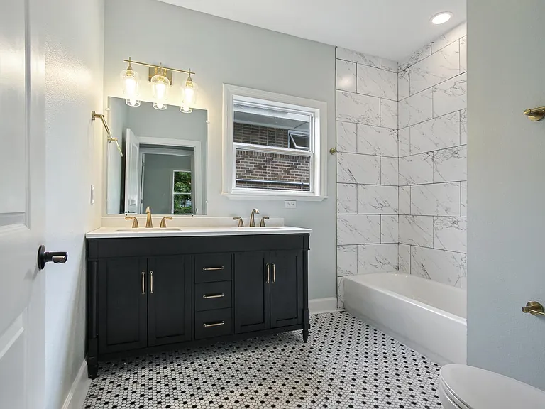 4922 Clara St — Photo 10