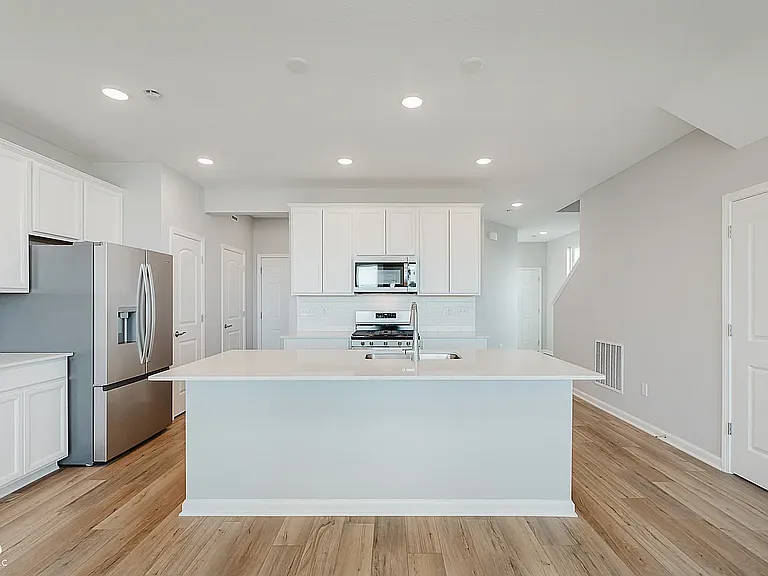 7286 Selah Ln — Photo 4