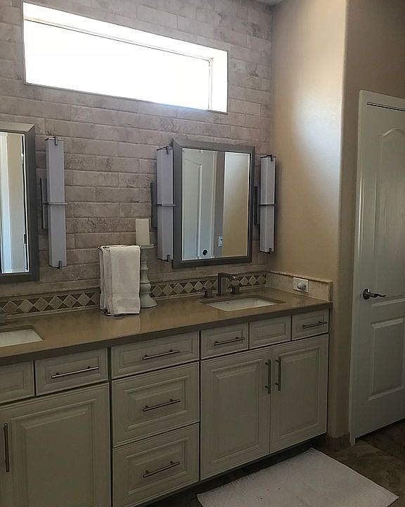 Master bathroom 