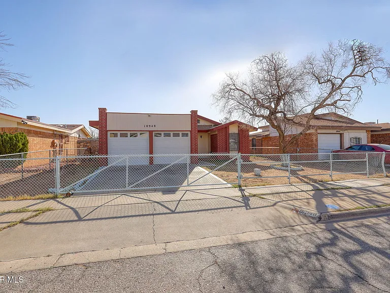 10948 Casey Stengel Pl — Photo 1
