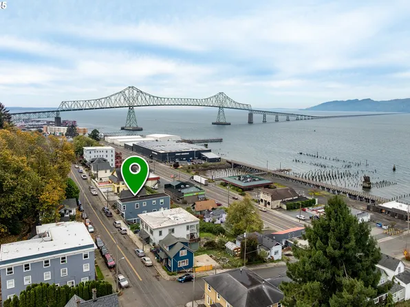 146 Bond St, Astoria, OR 97103