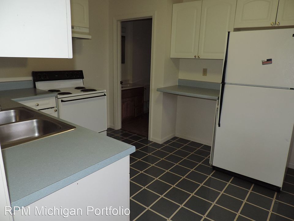 1st image of 5733 Red Arrow Hwy APT 4