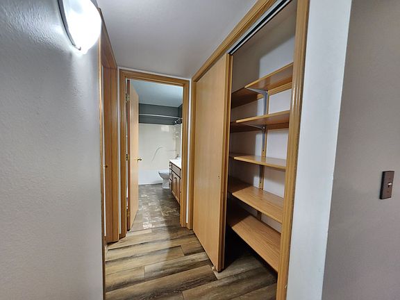 4th image of 5400 W 57th St #9