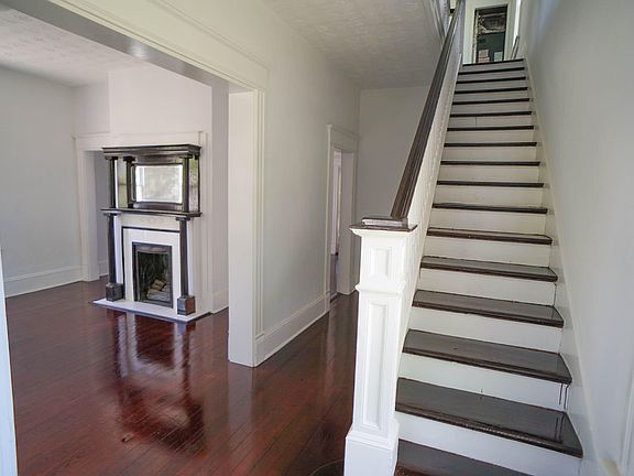 3rd image of 1736 LIBERTY Street