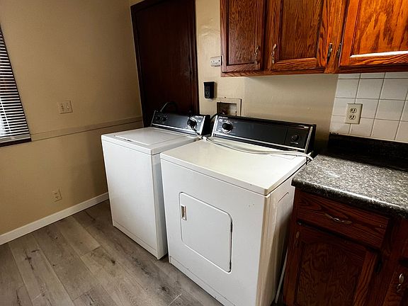 4th image of 1009 N 30th St APT 3