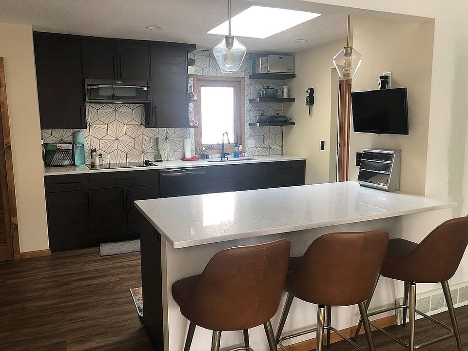 2nd image of 2565 Lamplighter Ln