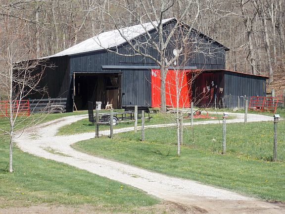 4th image of 4861 S Highway 211