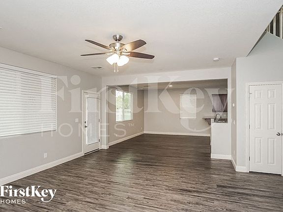 2nd image of 997 Crescent Falls St