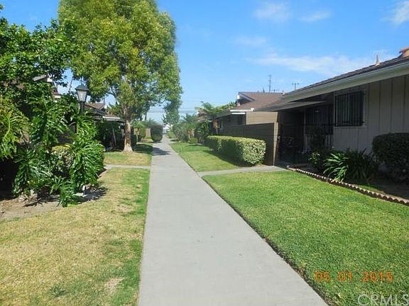 3rd image of 10769 Magnolia Ave APT 103
