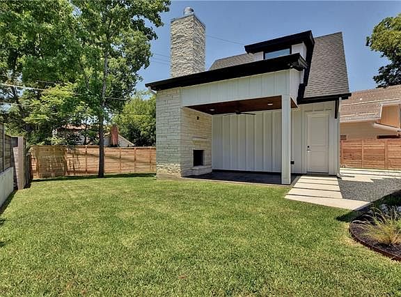 5th image of 2206 Meadowbrook Dr