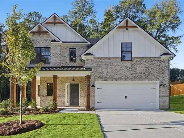 361 Waterbluff Dr, Mableton, GA 30126