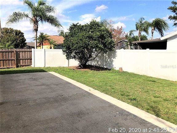 2nd image of 872 Oak Manor Cir