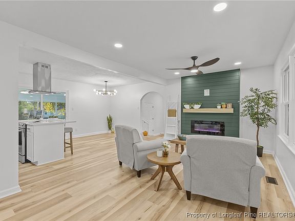 3rd image of 6343 Pawling Ct