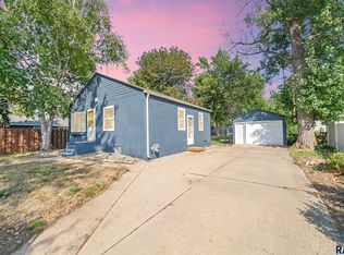 808 S Cleveland Ave, Sioux Falls, SD 57103