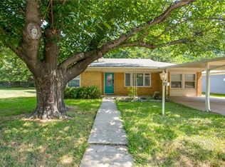 5112 Red Bud Ln, Fort Worth, TX 76114