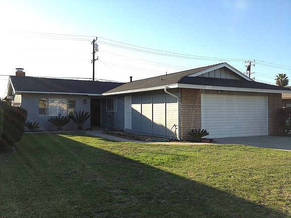 Front of house (2013)