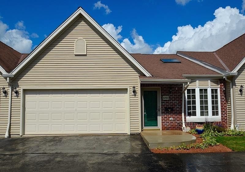 1st image of 5203 S Tuckaway Blvd #5203