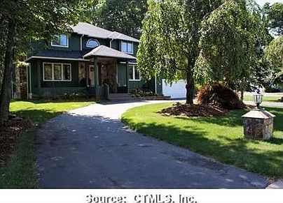1st image of 59 Bancroft Ln