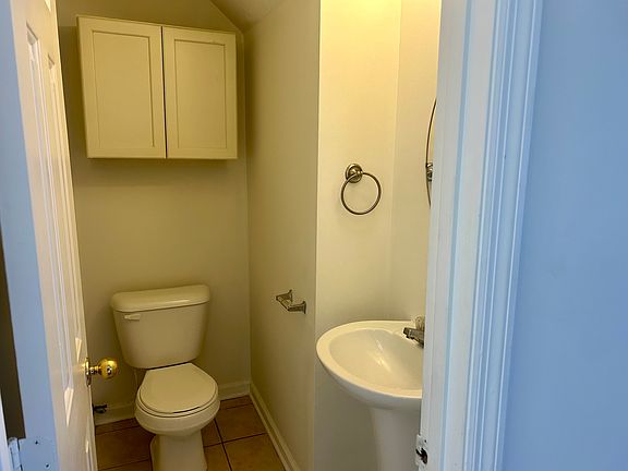 5th image of 1132 Jonestown Ln