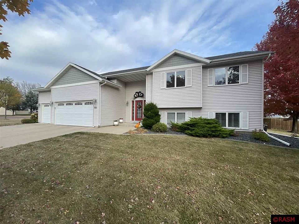 1st image of 105 Maverick Dr