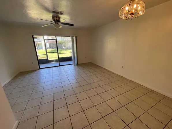 2635 SW 35th Pl APT 1304, Gainesville, FL 32608