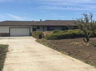 150 Acquistapace Rd, Hollister, CA 95023