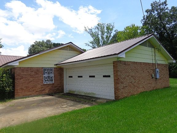2nd image of 206 Phyllis Ann Dr