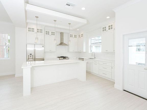 5th image of 473 Geranium Park Way #21B
