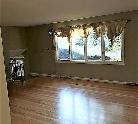 4th image of 7345 Richmond Ave