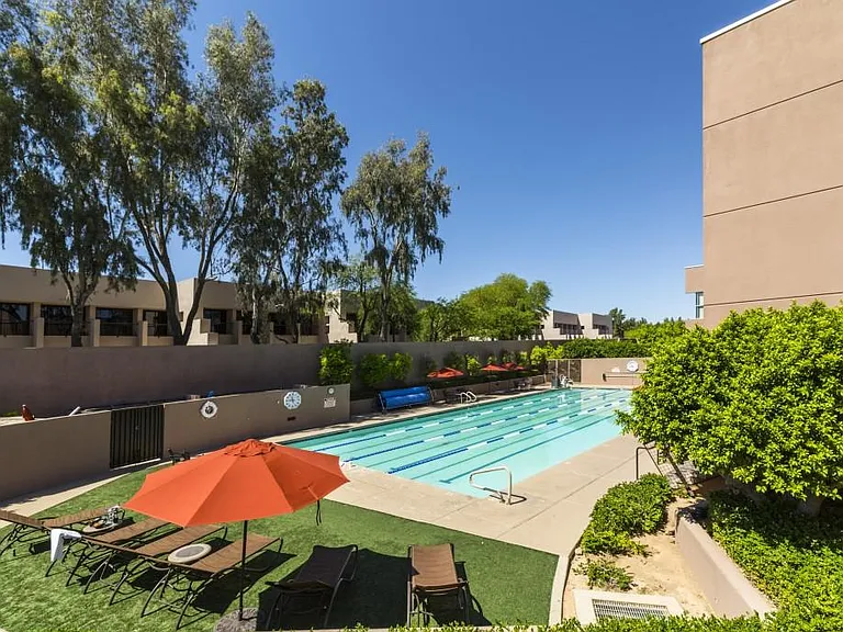 Gainey Village Pool