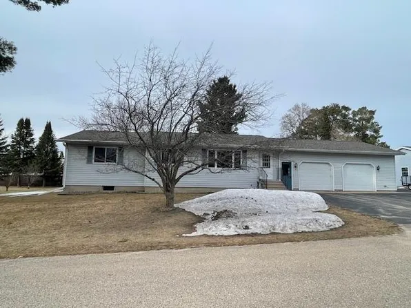 912 Duchac St, Antigo, WI 54409